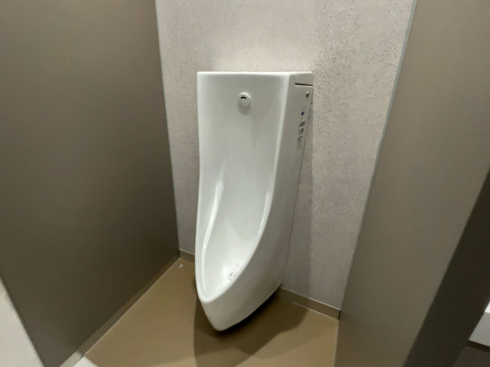 男性用トイレ