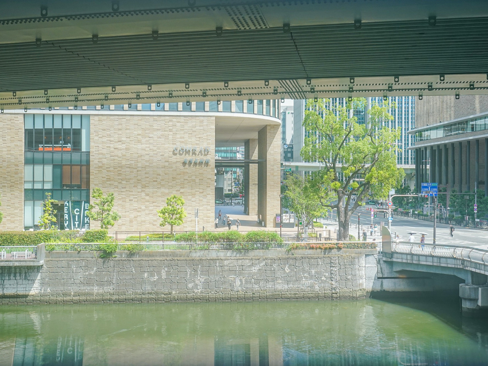 室内10