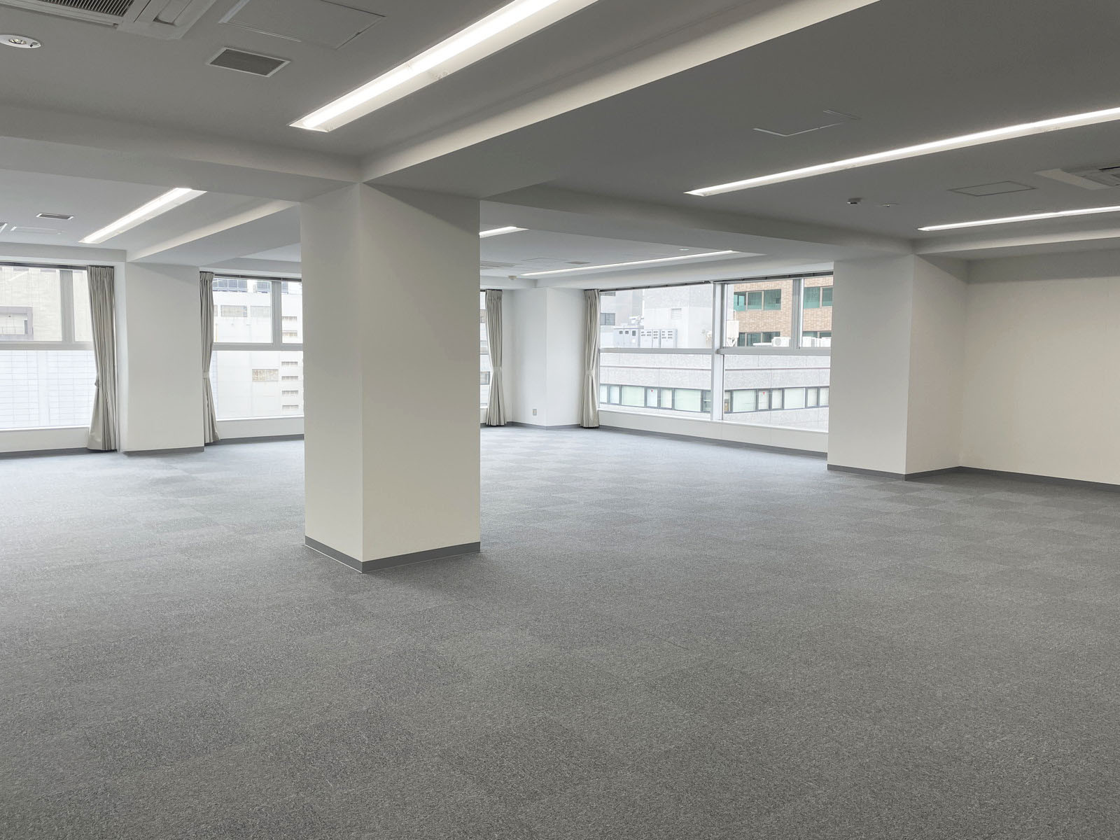 オフィス室内参考画像