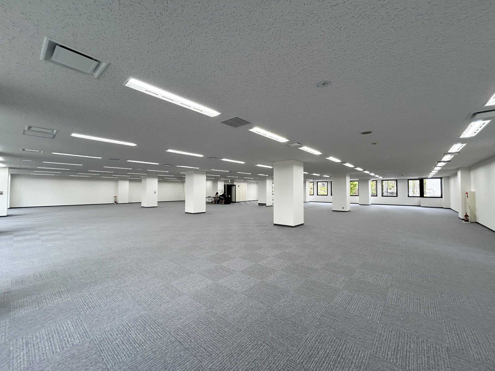 オフィス室内参考画像(2階・約179坪)