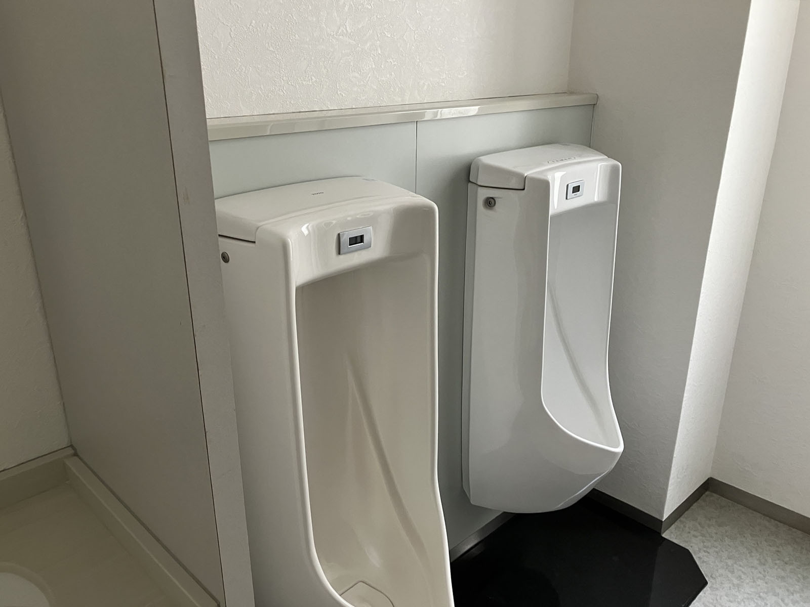男性用トイレ