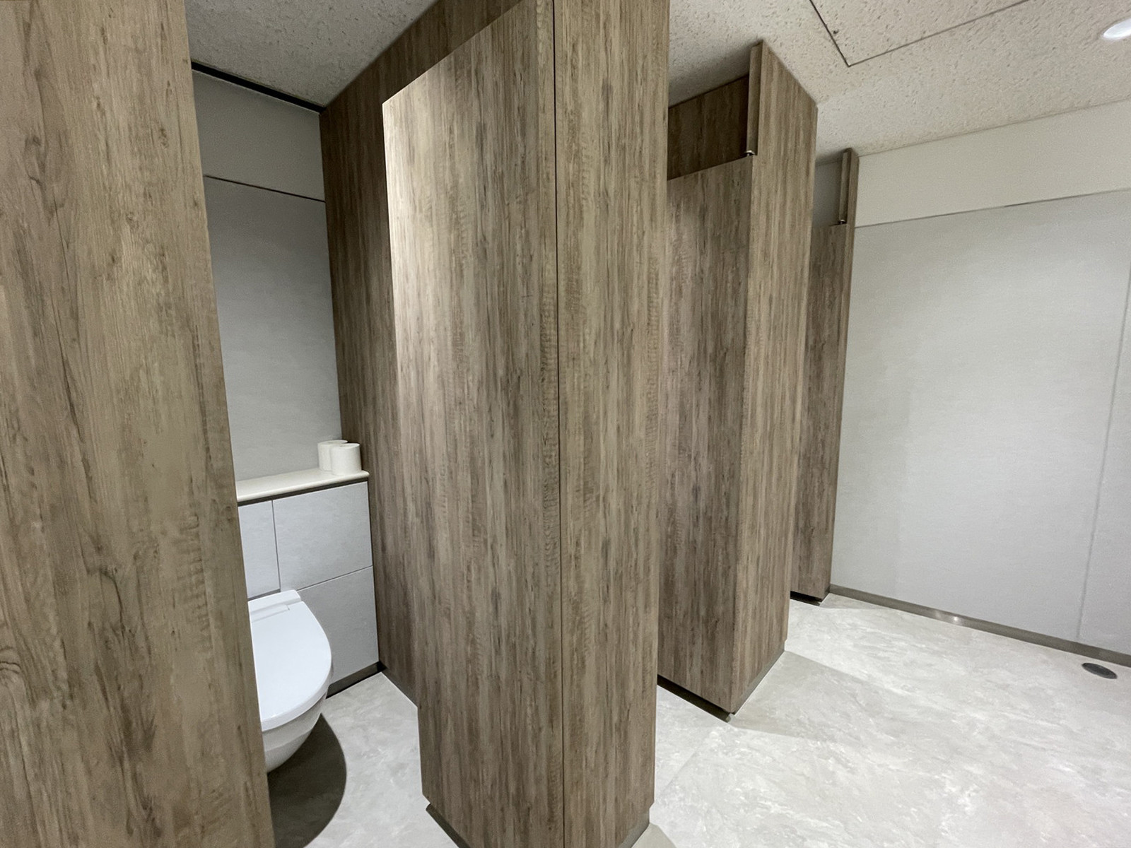 個室トイレ(3室)