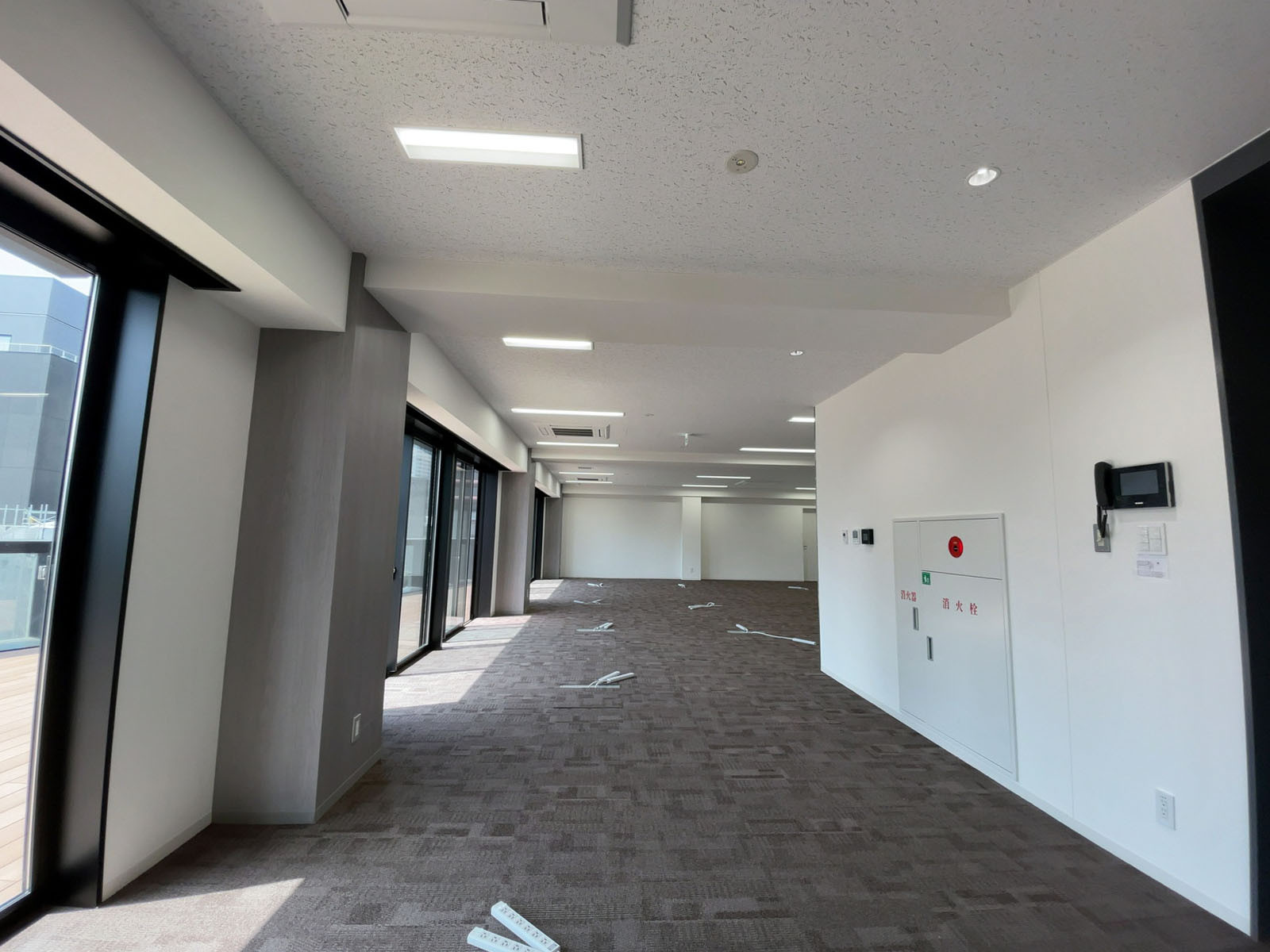 室内全体の様子