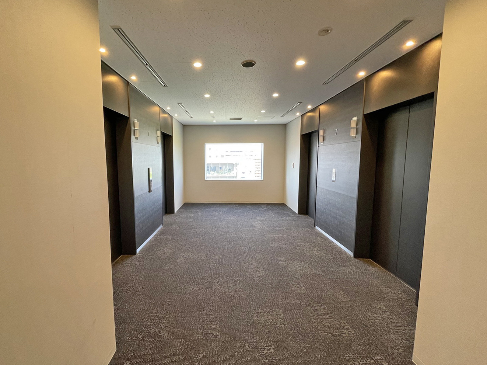 エレベーターホール