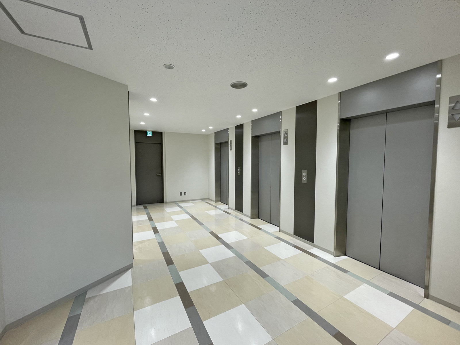 エレベーターホール
