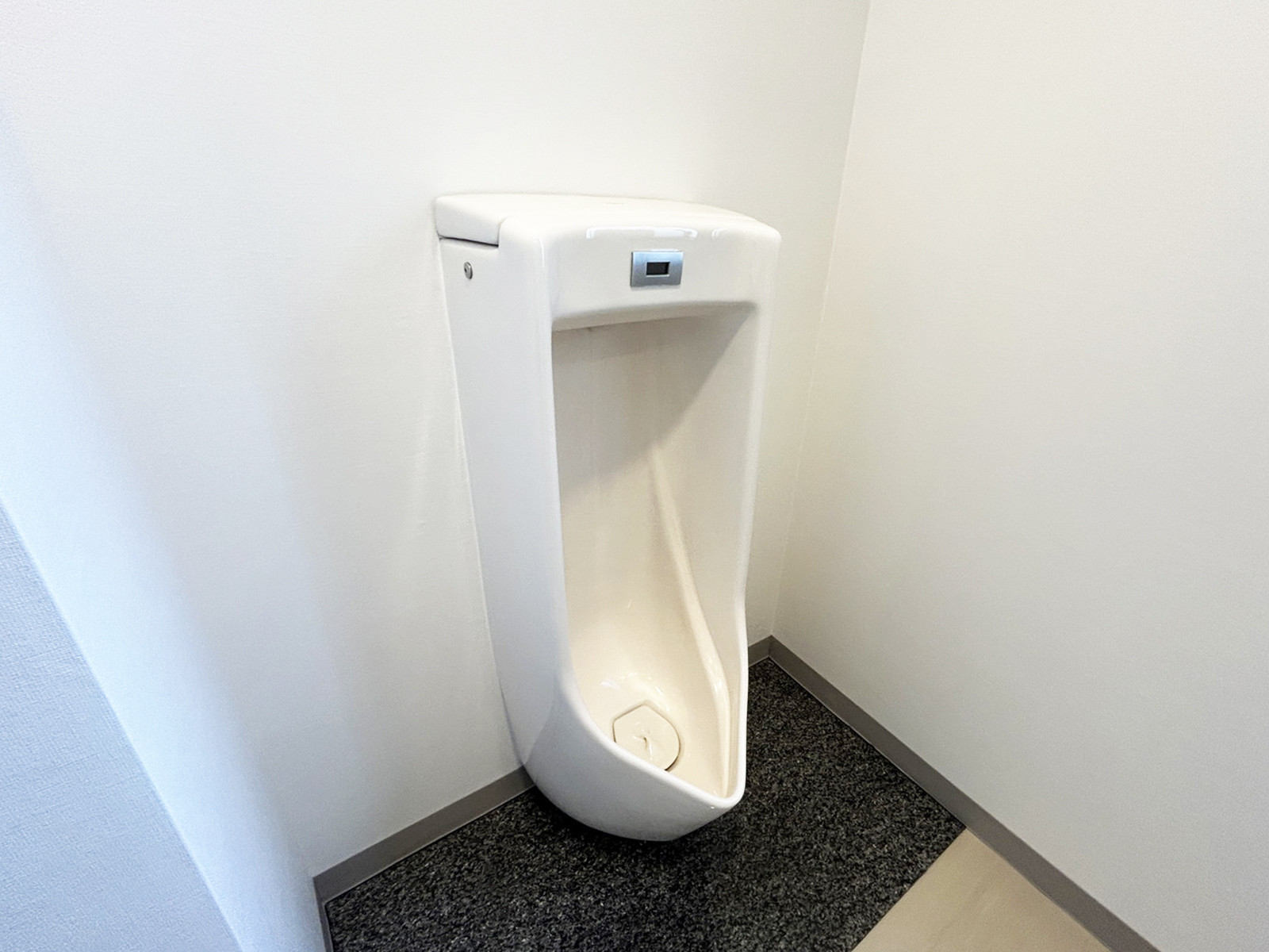 男性用トイレ