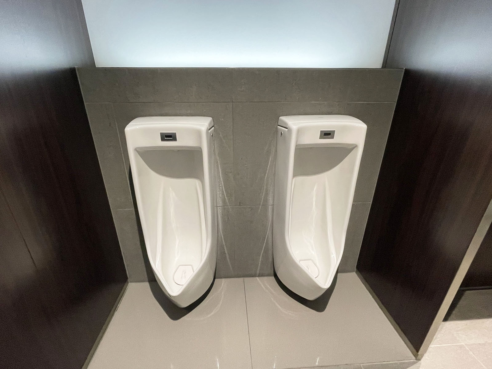 男性用トイレ