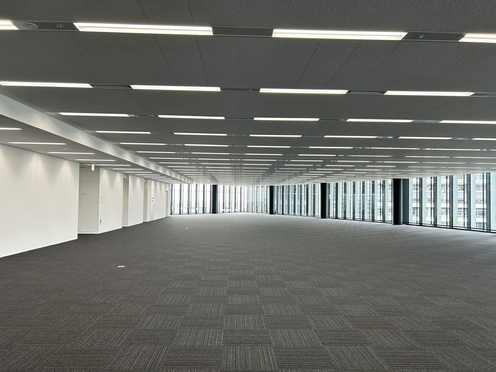 オフィス室内参考画像(12階)