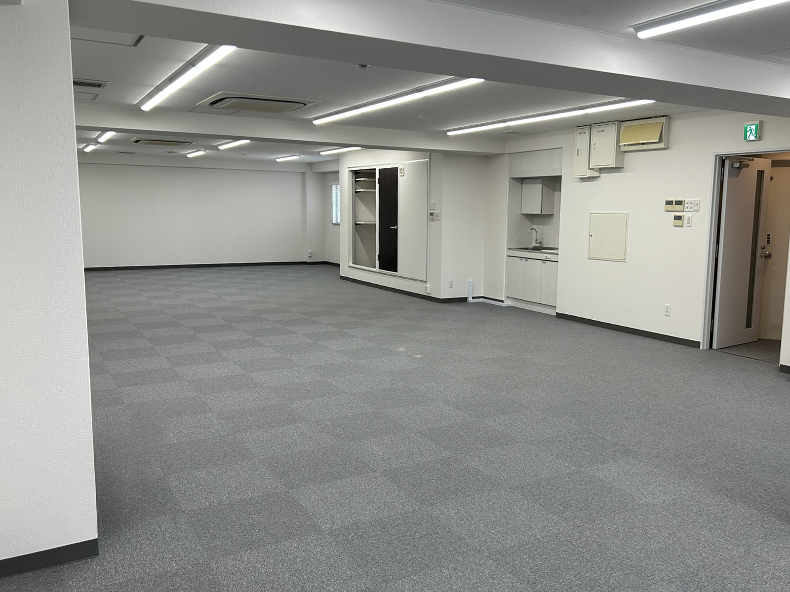 別角度の様子