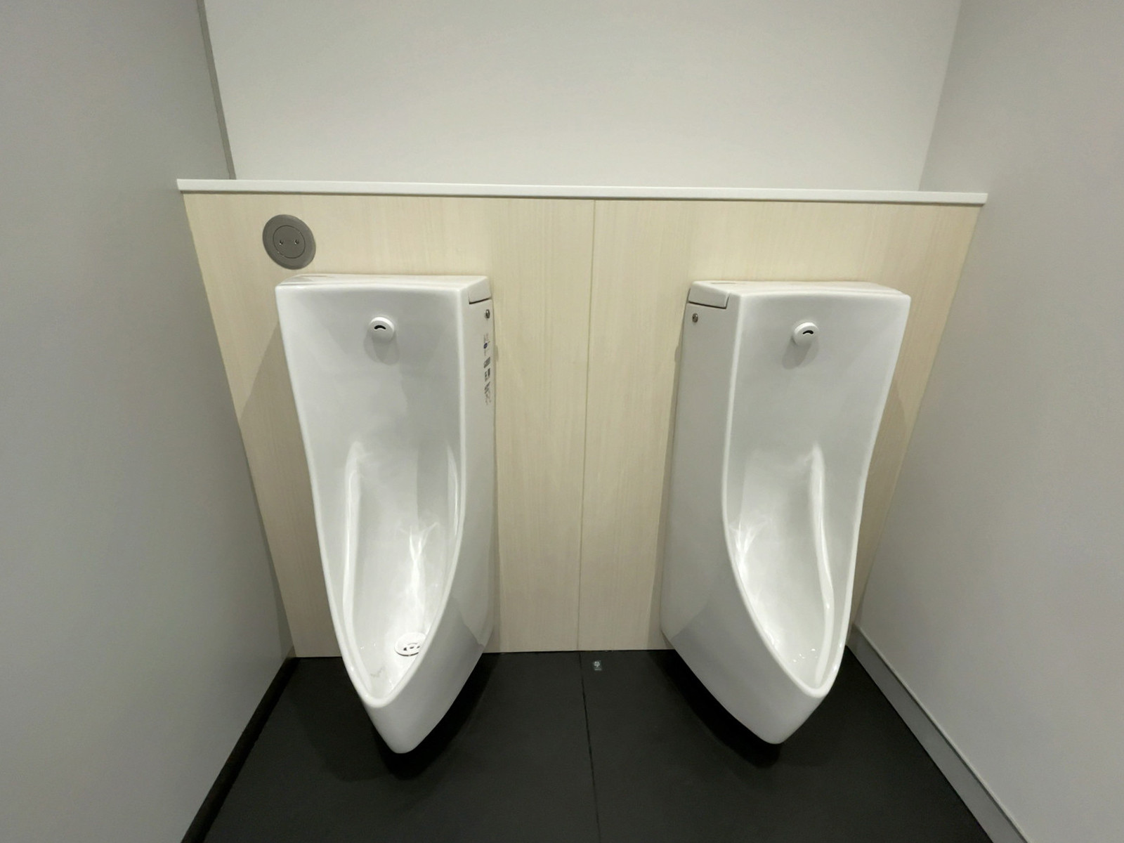 男性用トイレ