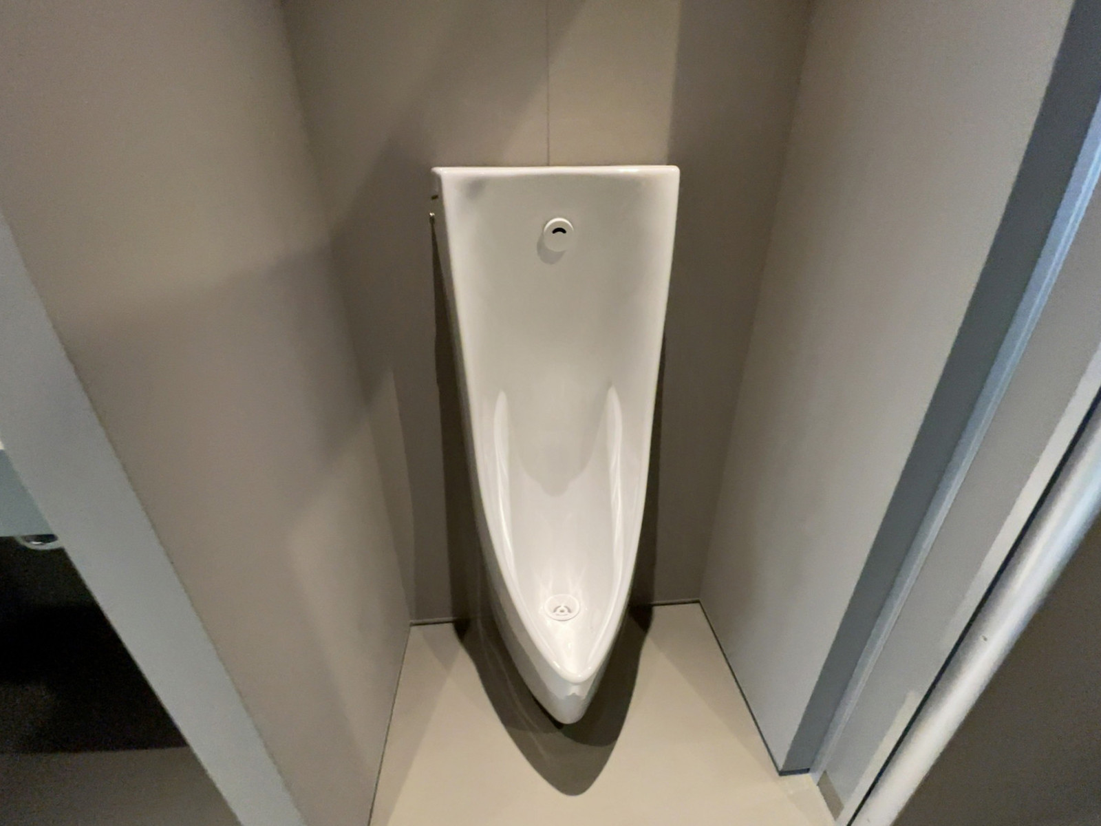 男性用トイレ