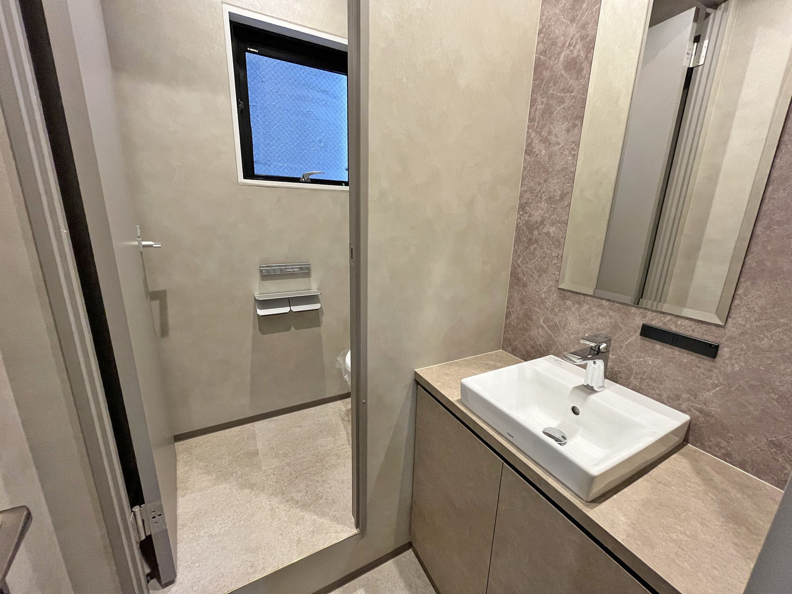 女性用トイレ全体の様子