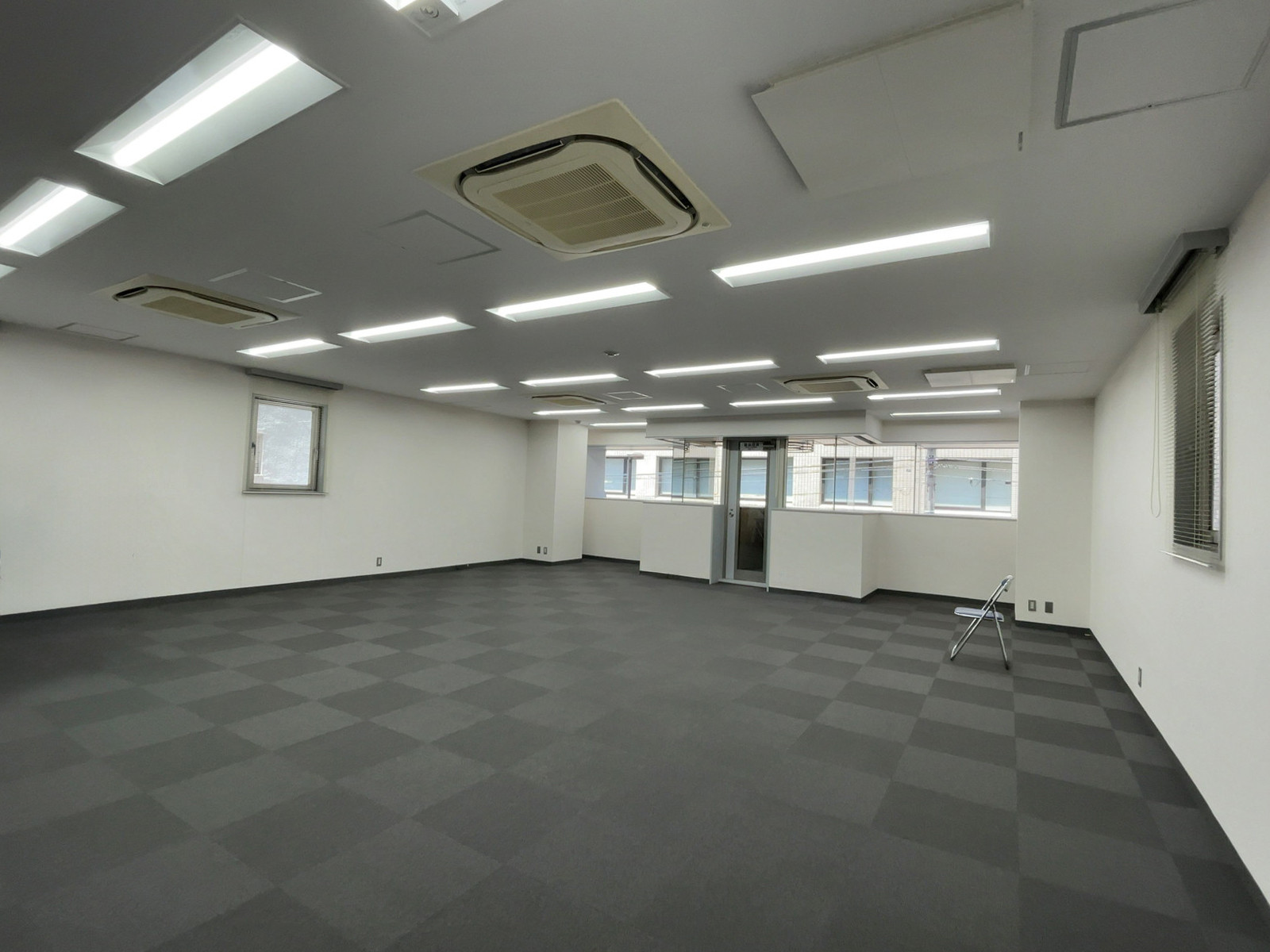 オフィス室内参考画像(2階・約32坪)
