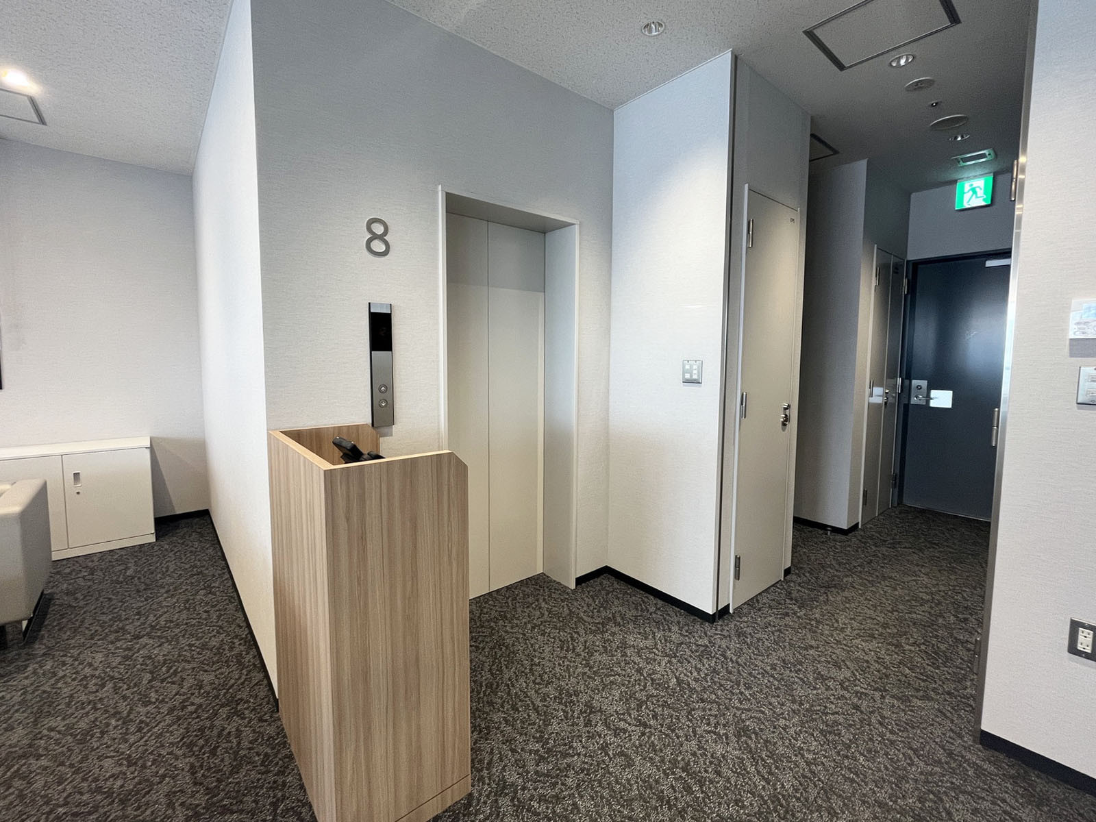 エレベーターホール