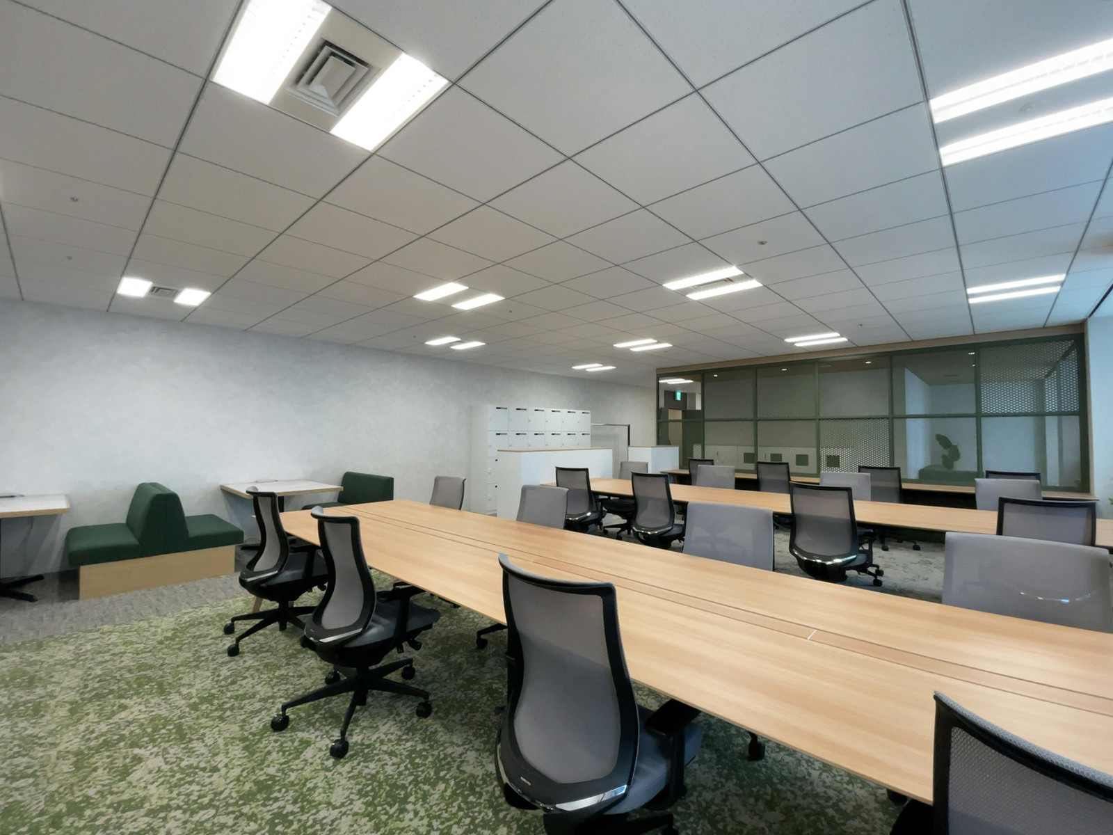 別角度の様子