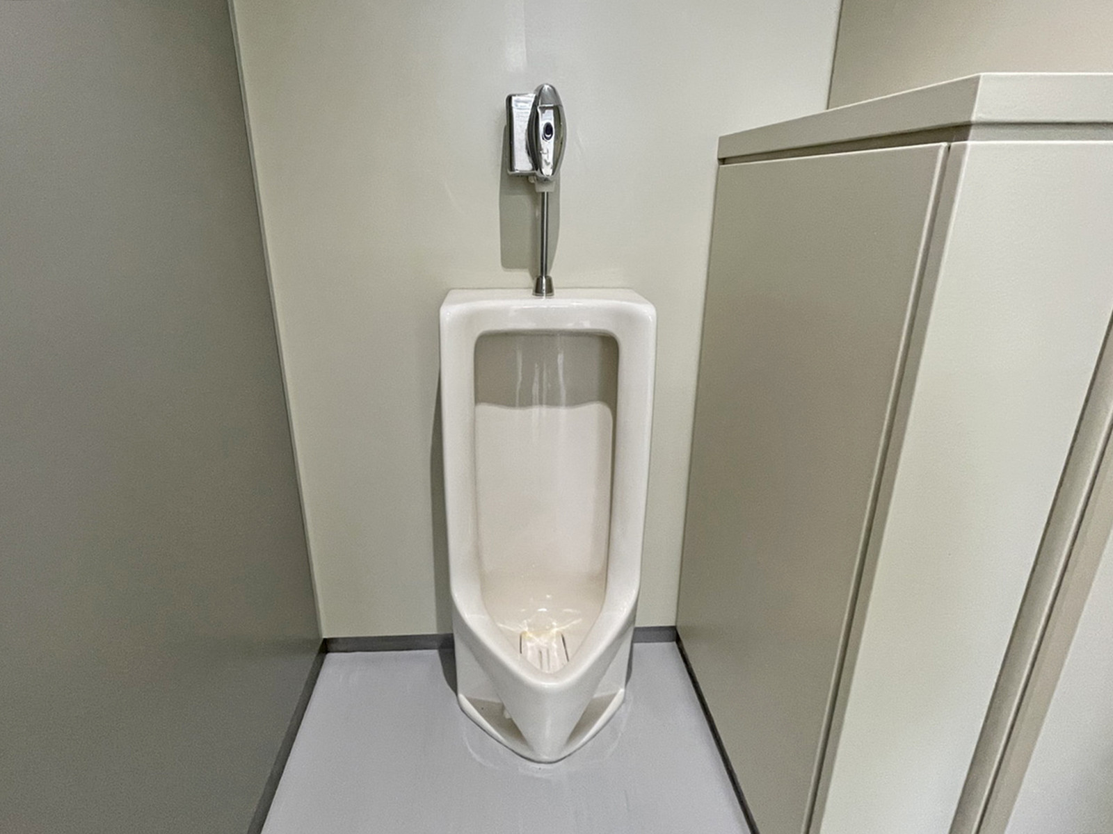 男性用トイレ