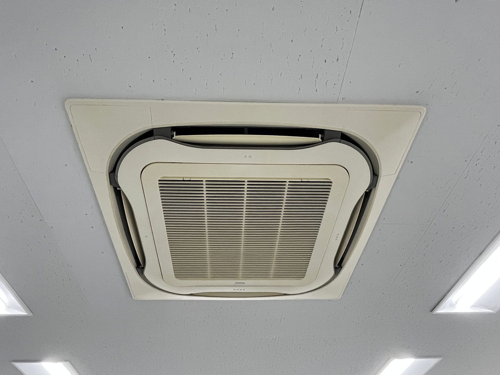 空調