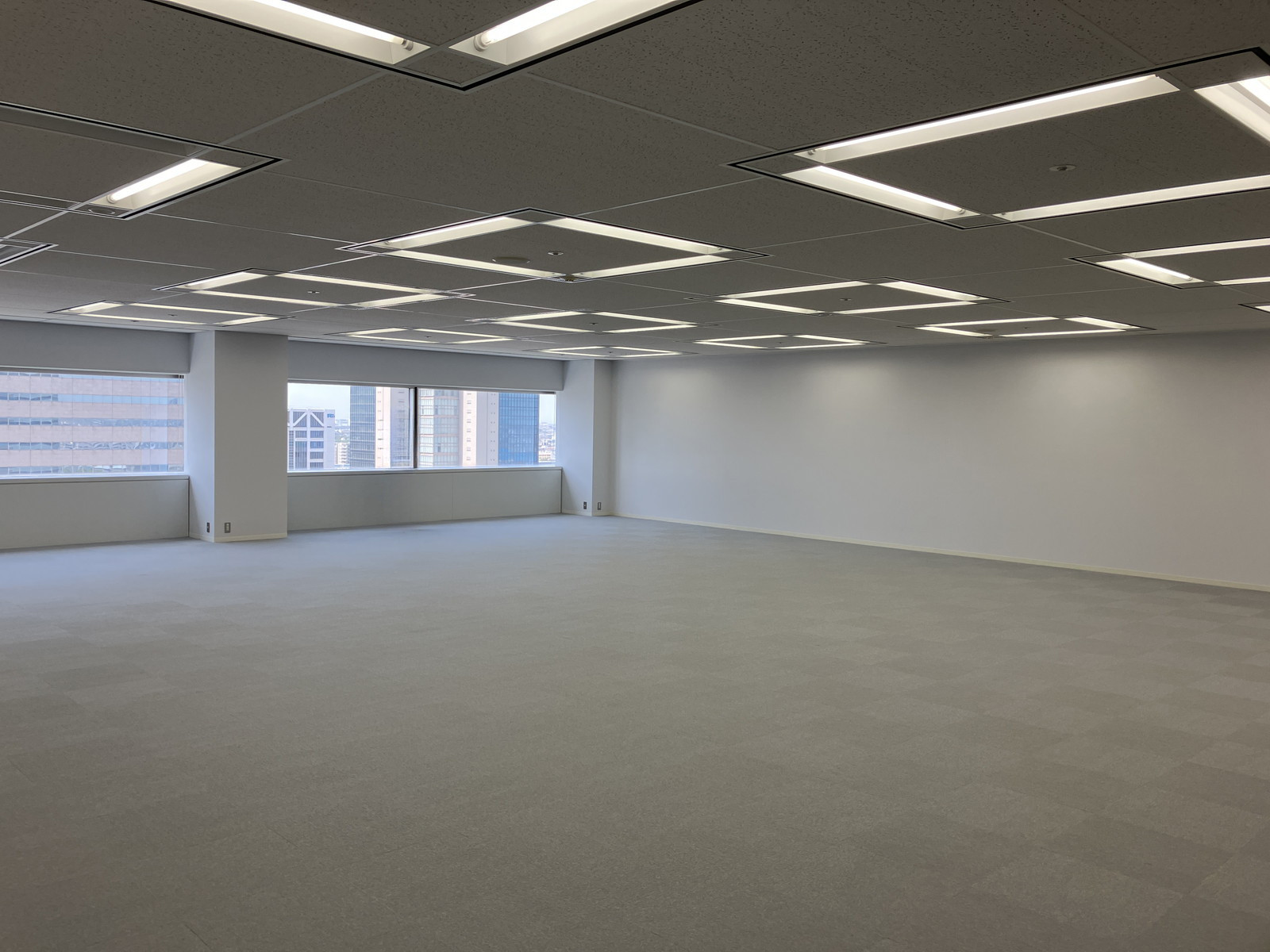 オフィス室内参考画像