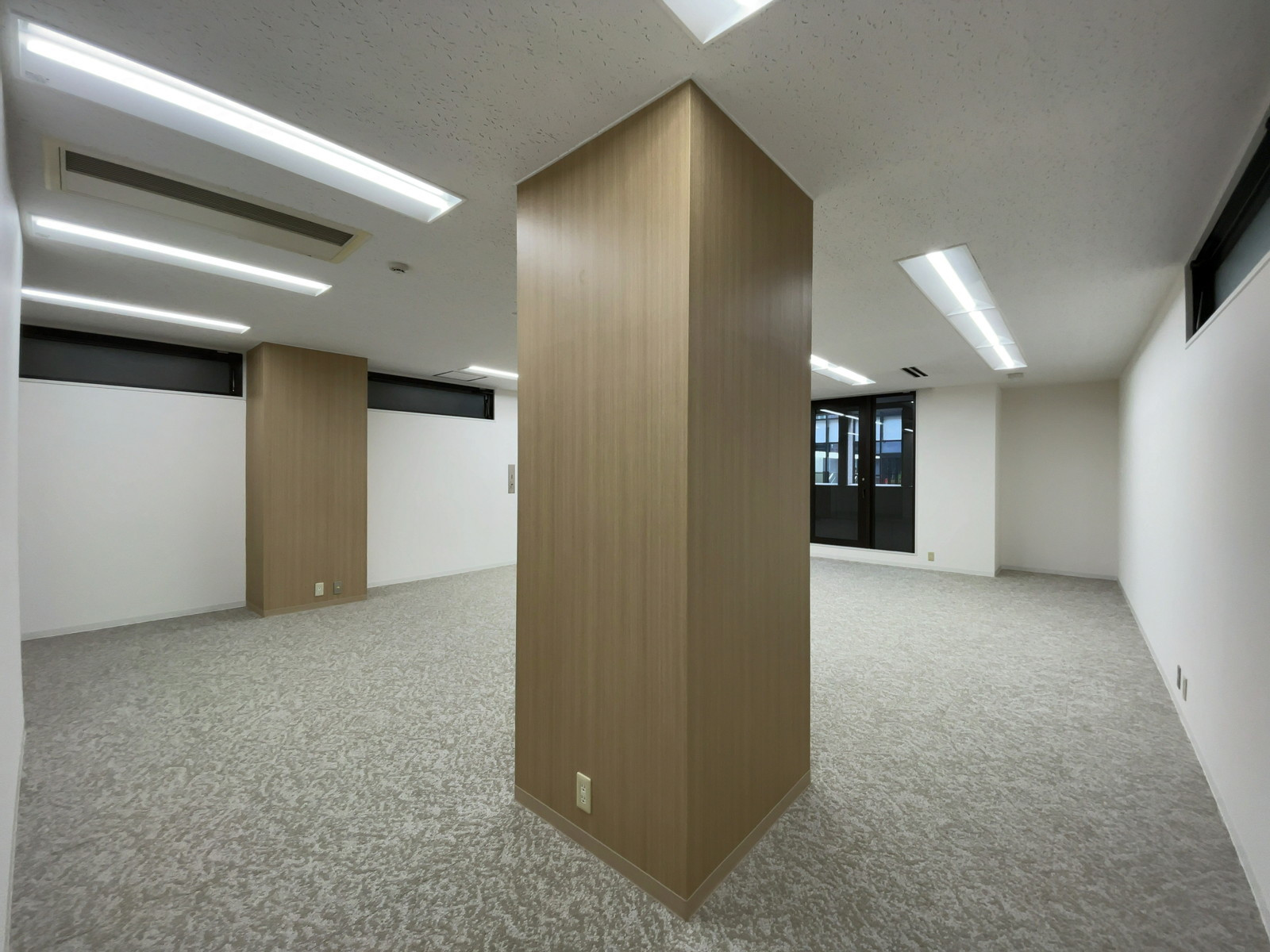 一部に柱有り