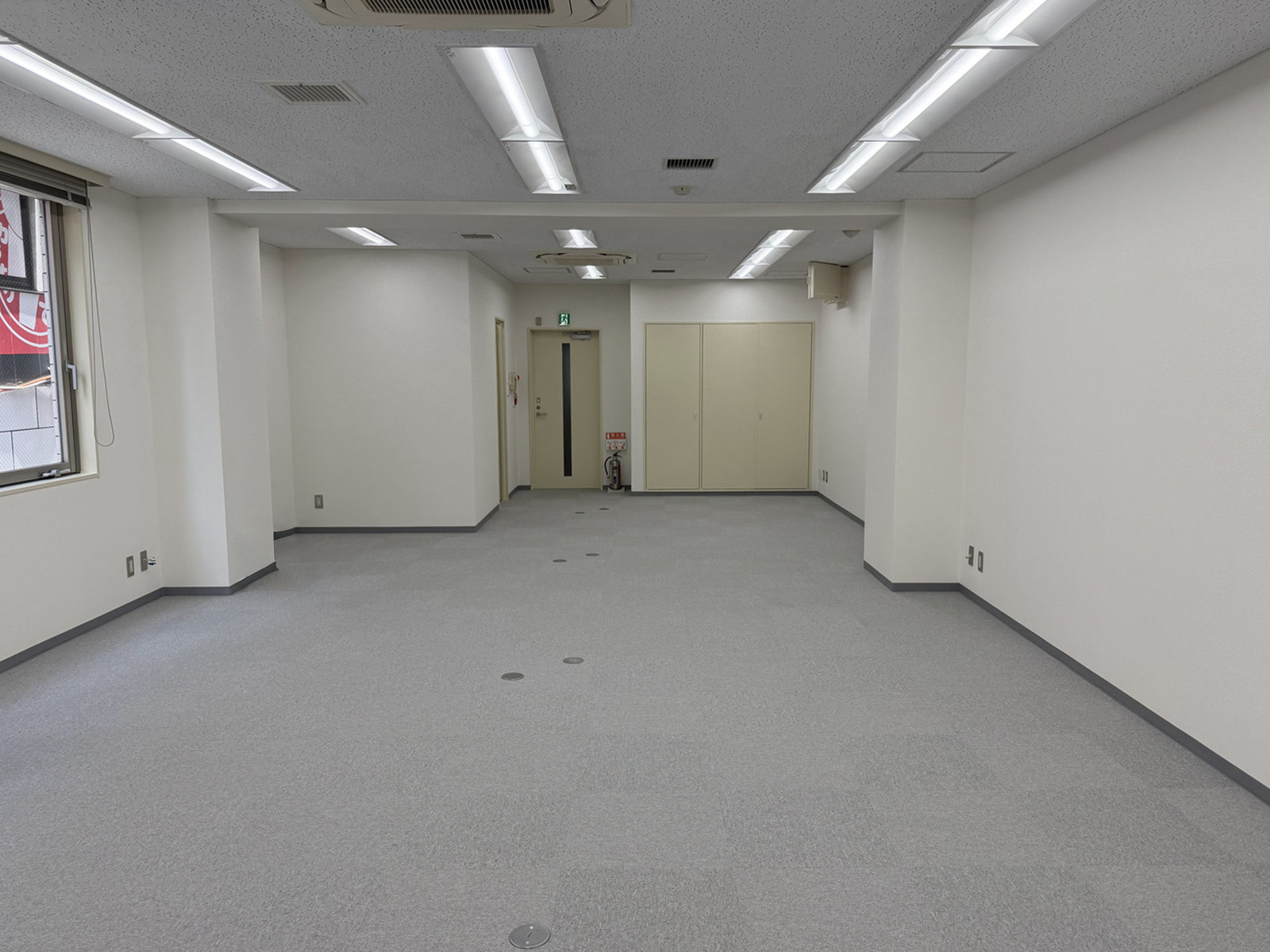 オフィス室内参考画像(1階・約20坪)