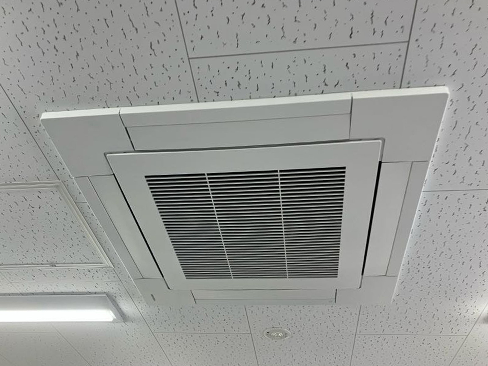 空調