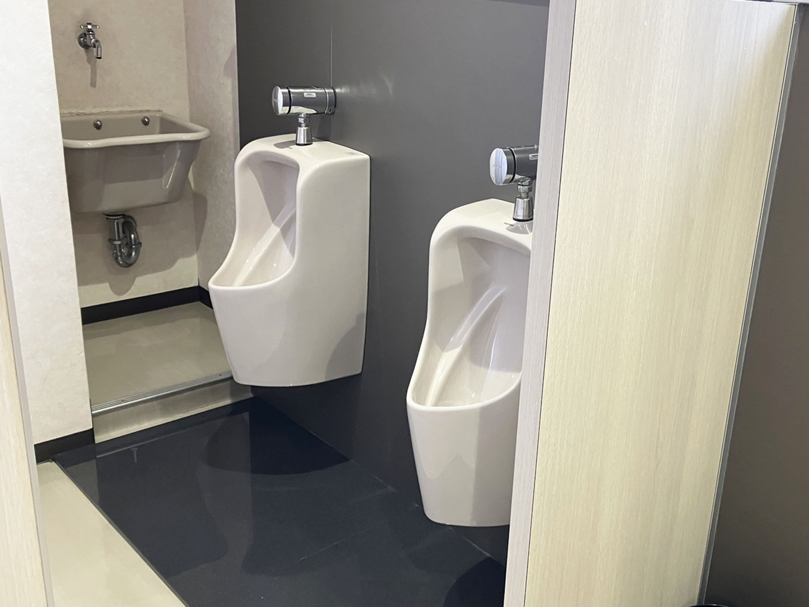 男性用トイレ