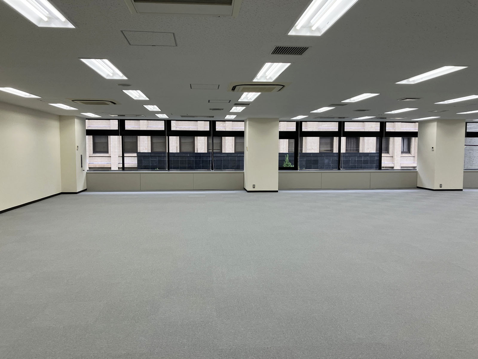 別角度の様子