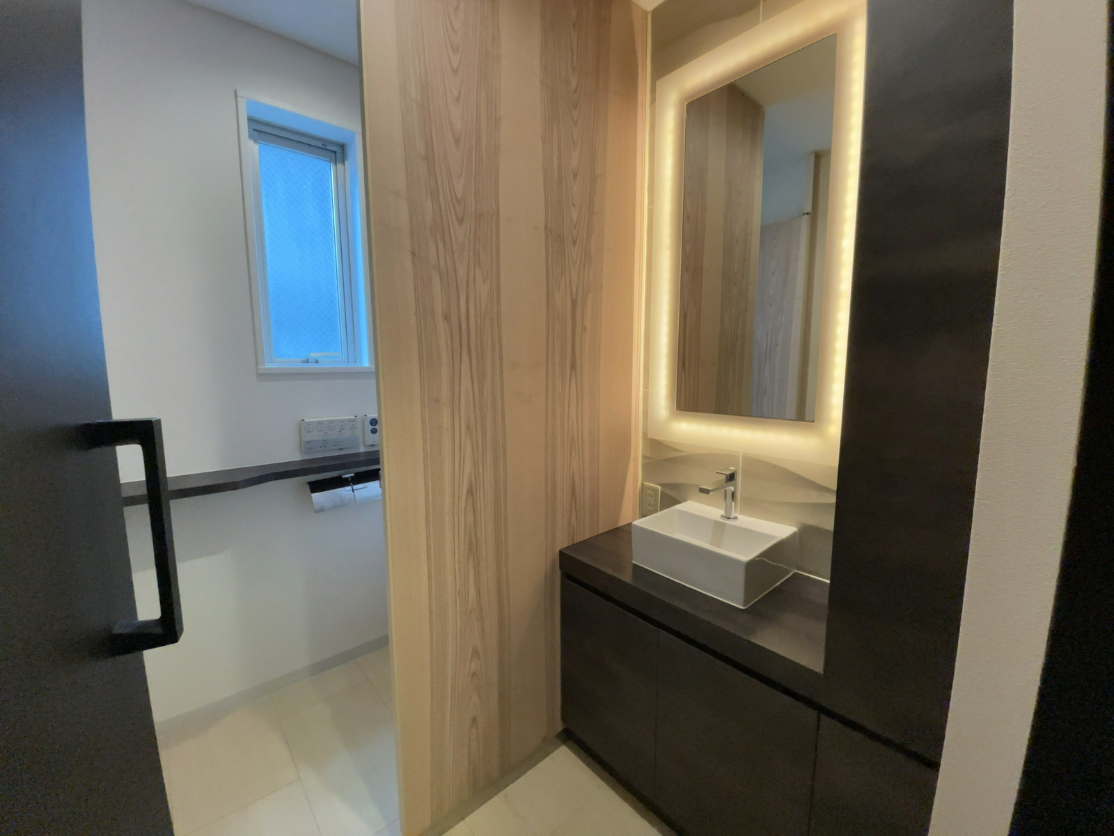 男性用トイレ全体の様子(個室1室)
