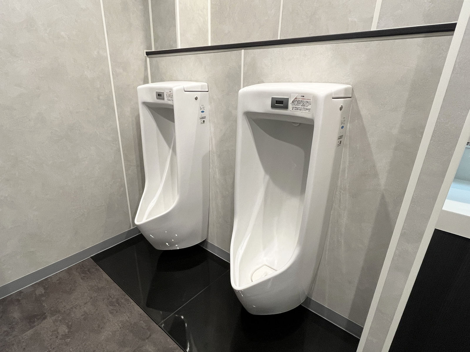 男性用トイレ