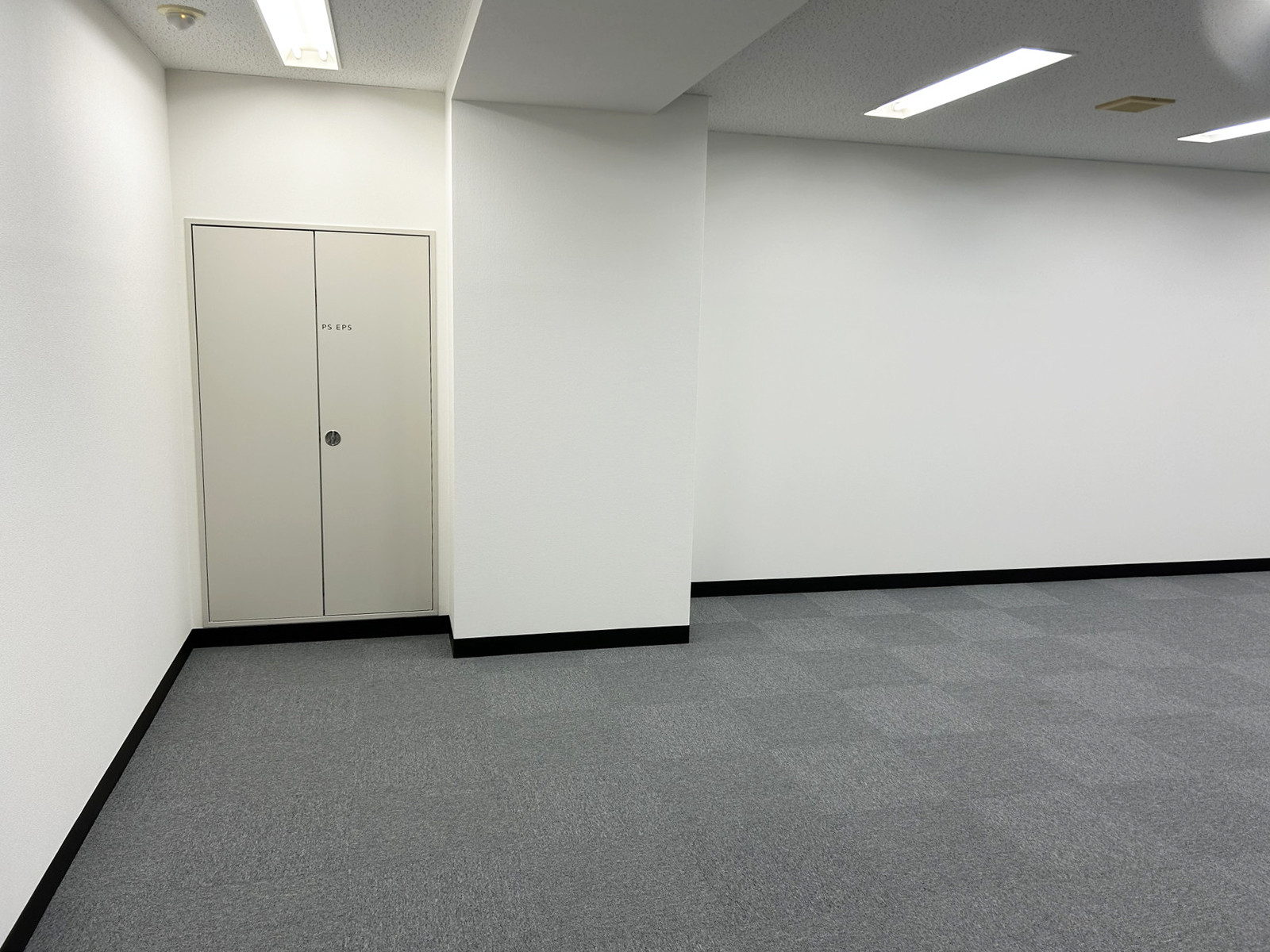 貸室奥の様子