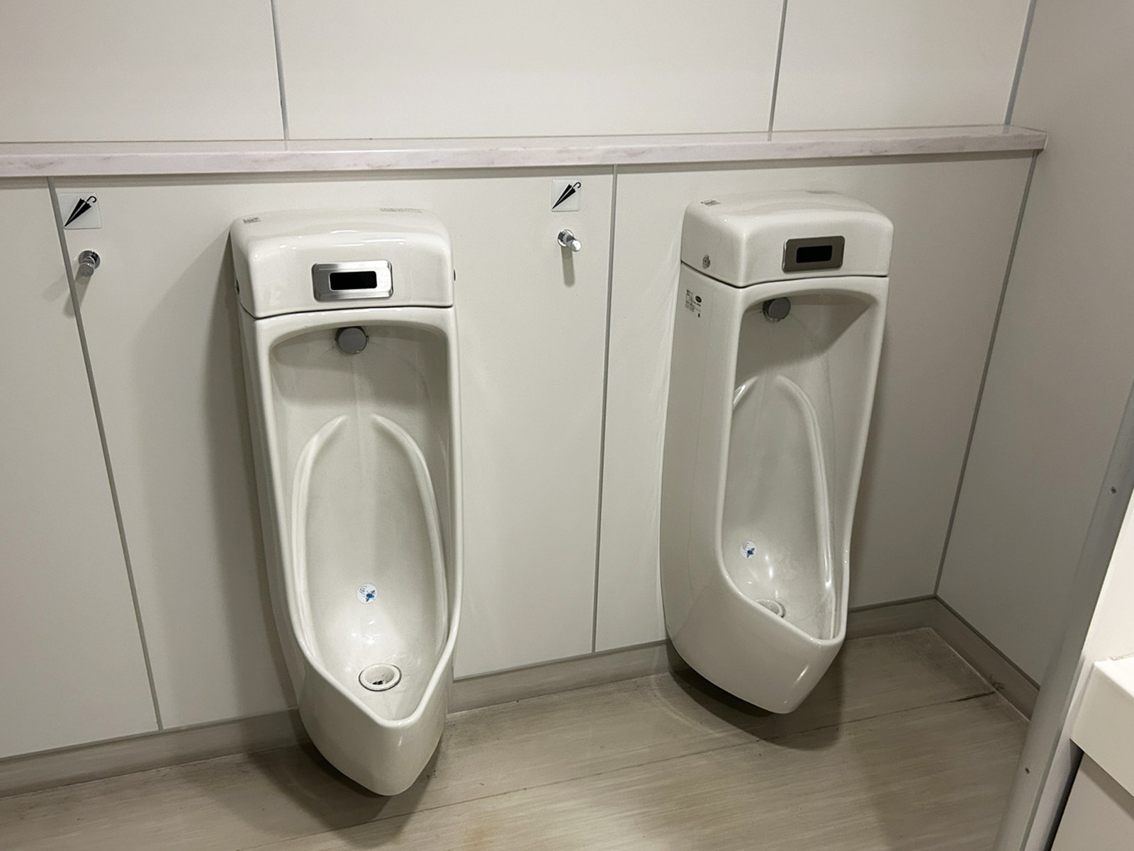 男性用トイレ