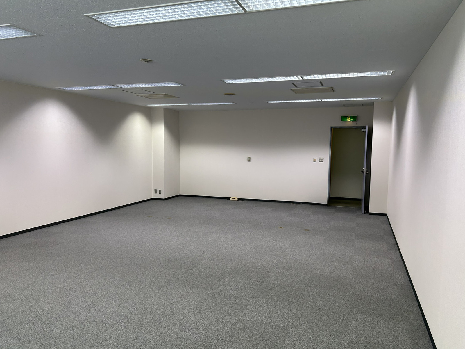 別角度の様子