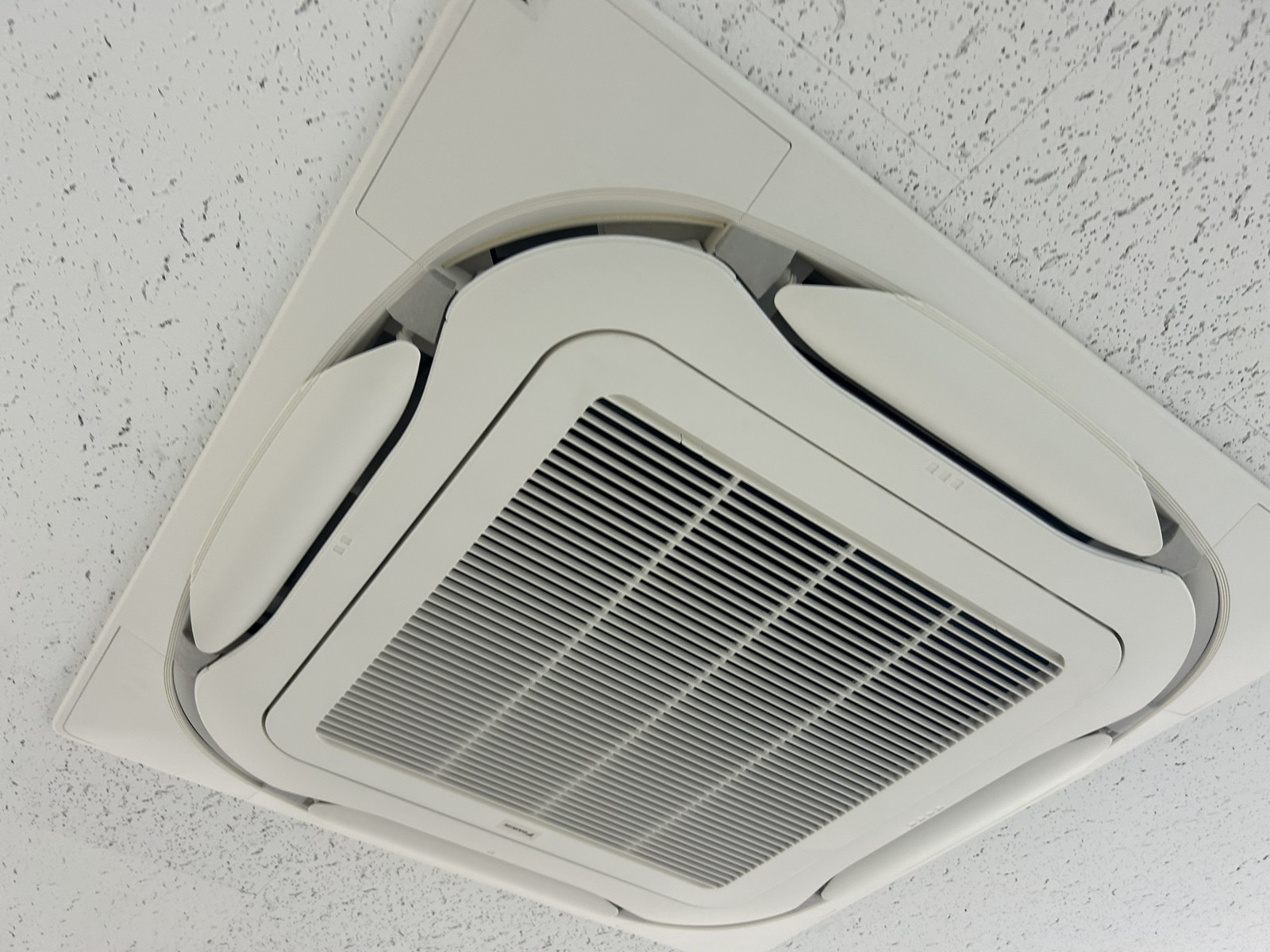 空調