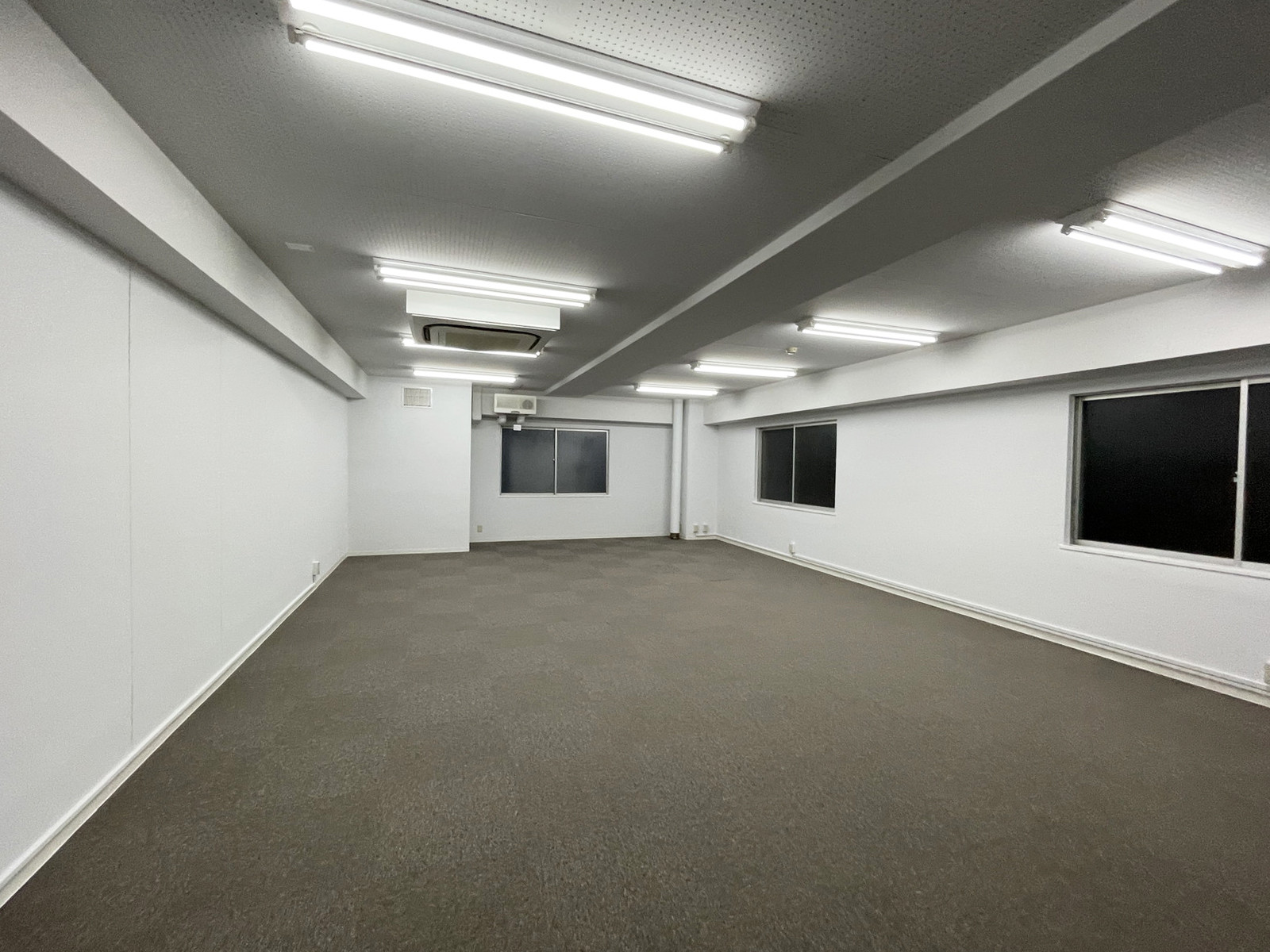 オフィス室内参考画像(3階・約16坪)