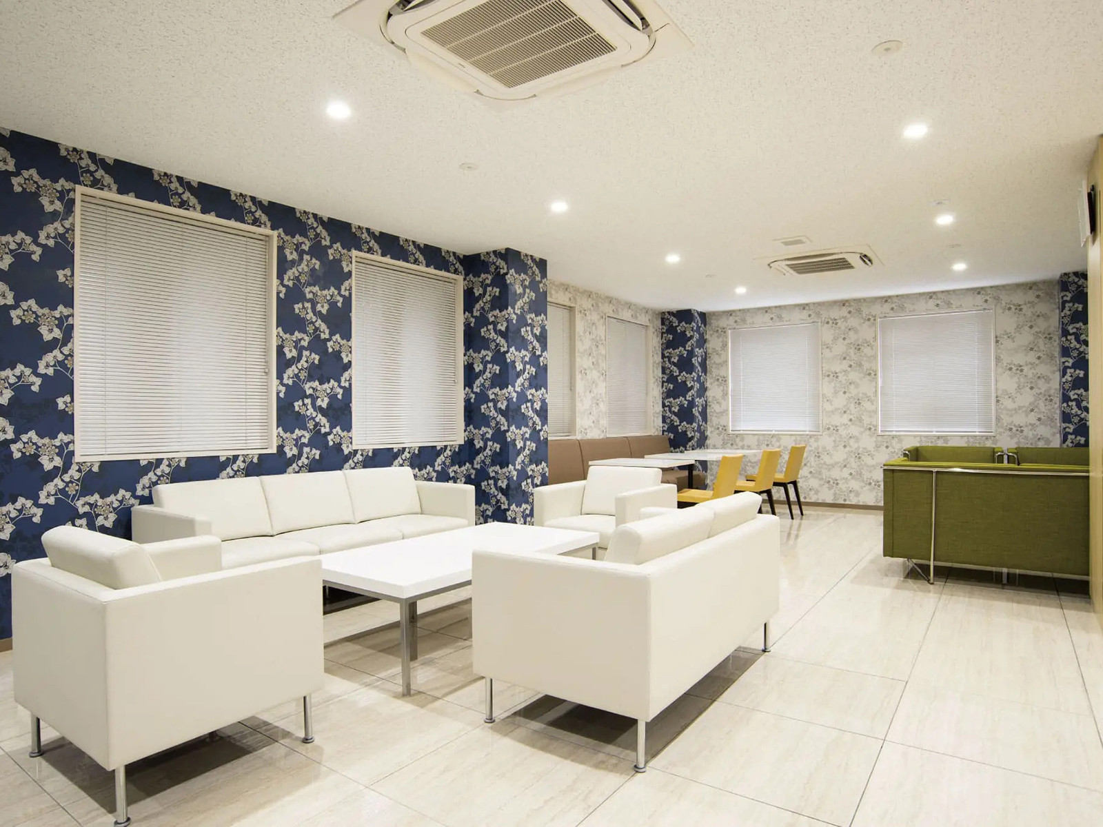 室内1