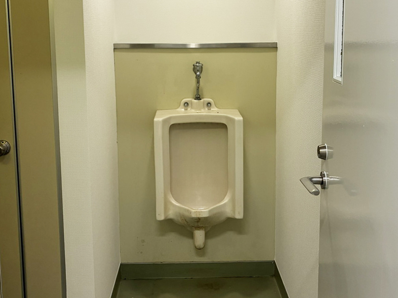 男性用トイレ