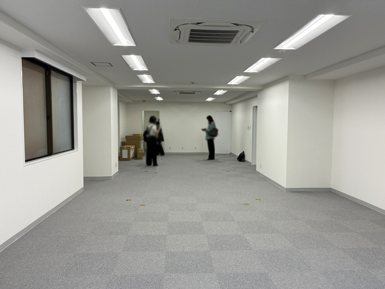 別角度の様子