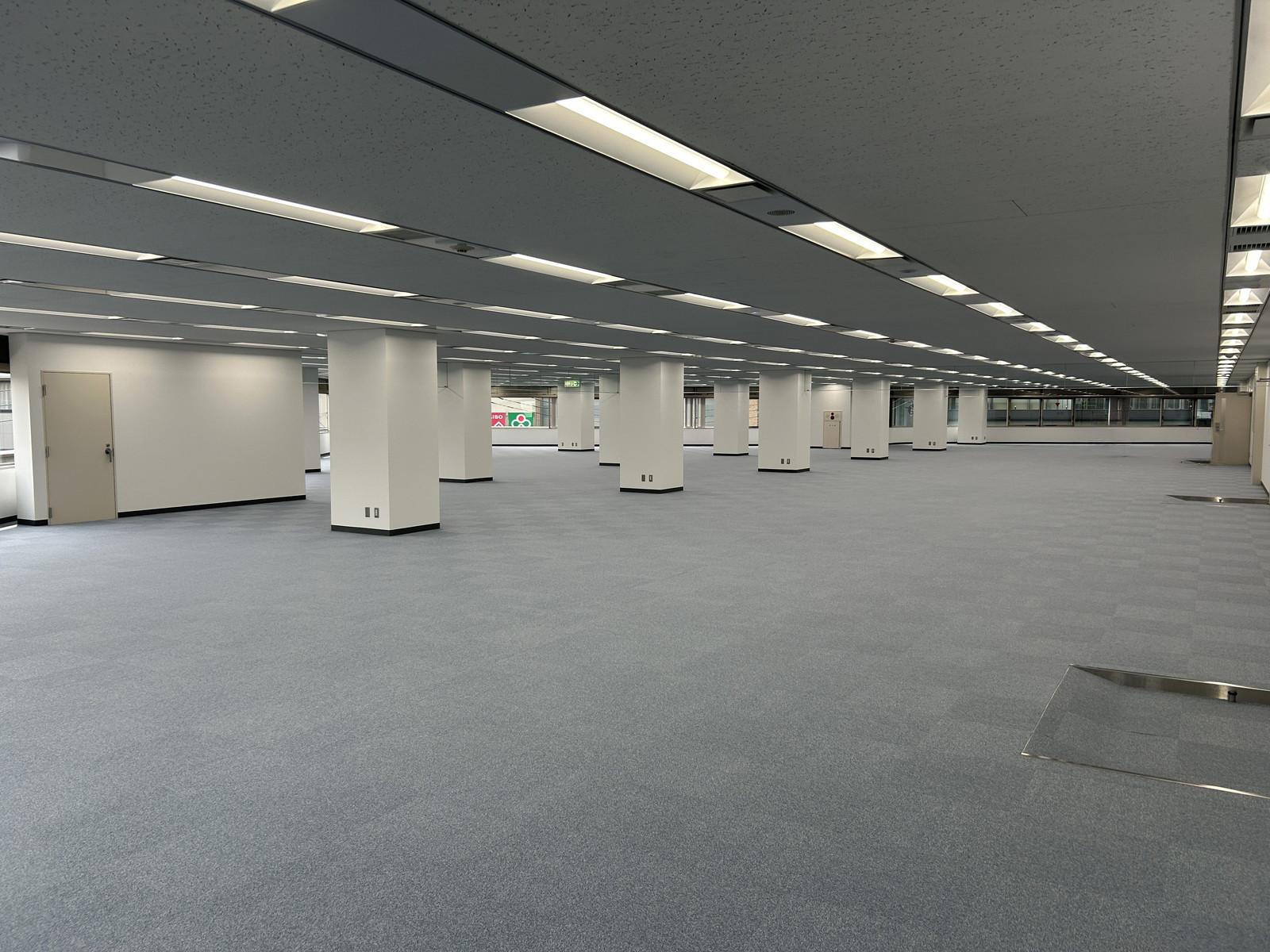 オフィス室内参考画像