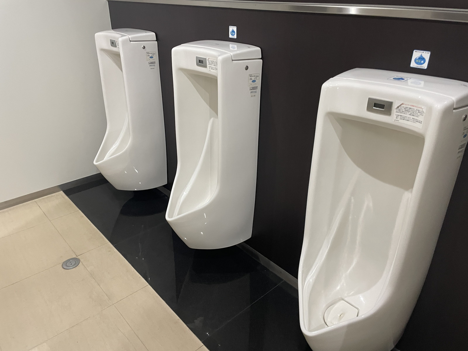 男性用トイレ