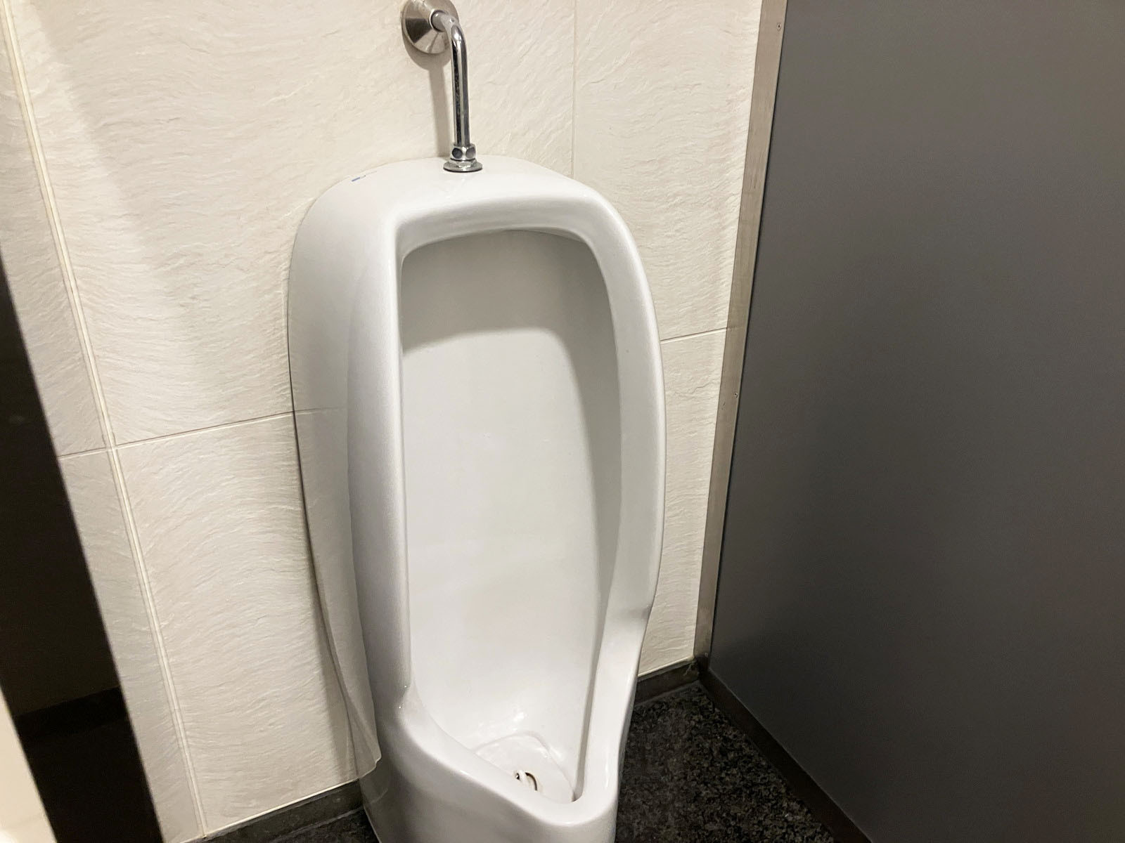 男性用トイレ
