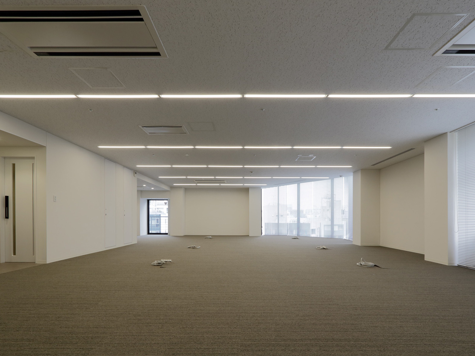 オフィス室内参考画像