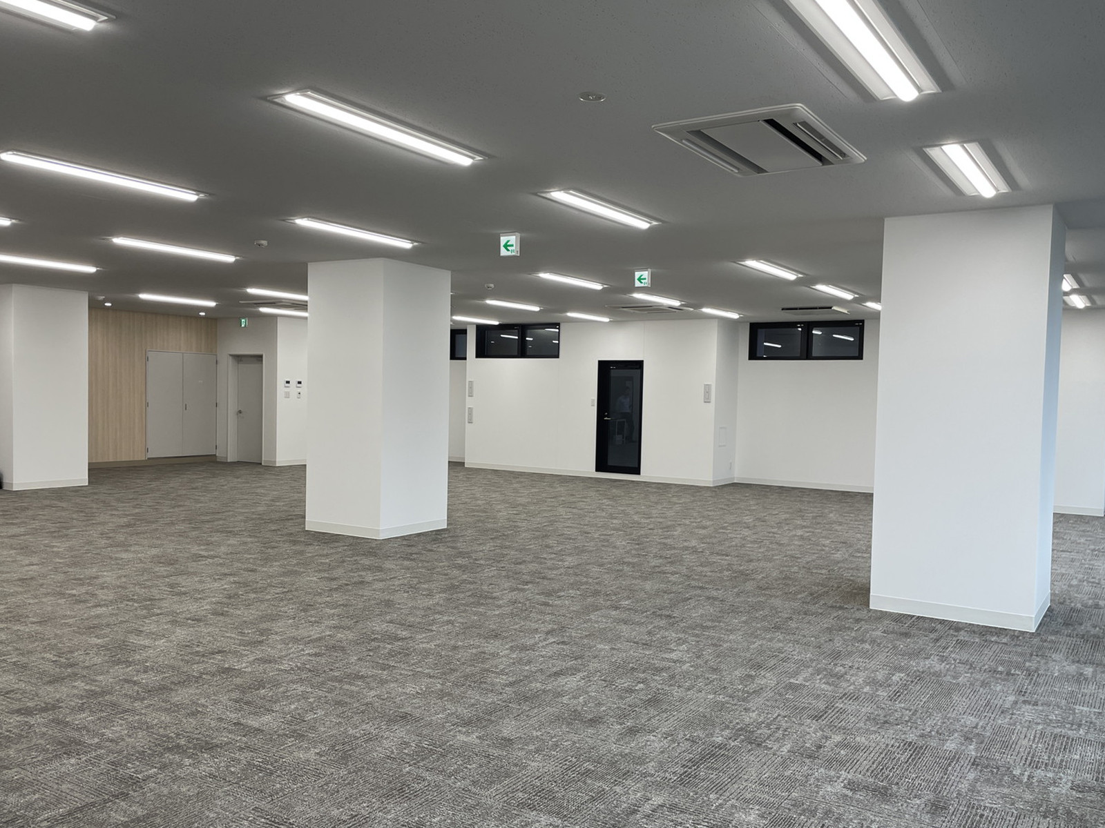 一部に柱有り