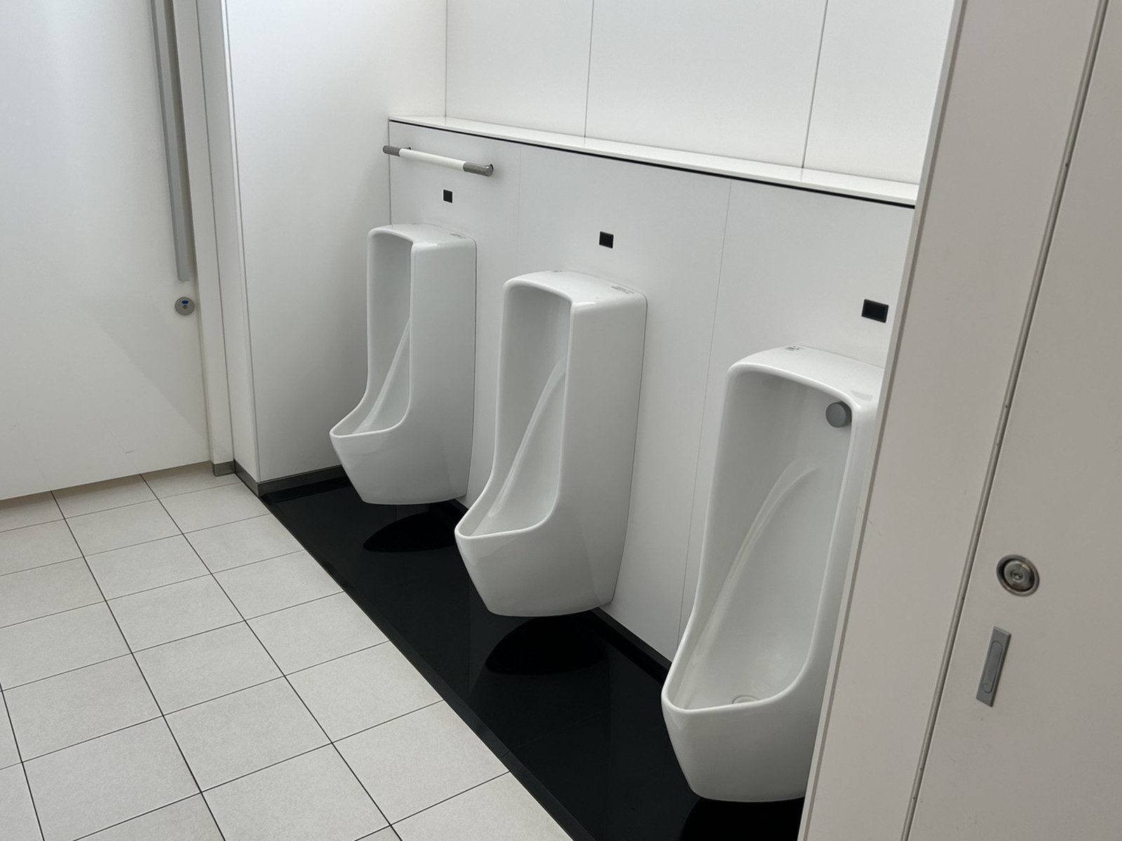 男性用トイレ