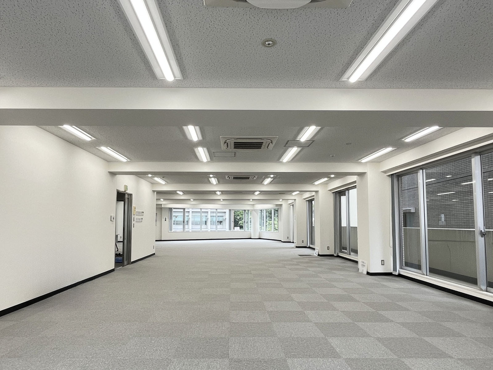 オフィス室内参考画像(6階・約64.76坪)