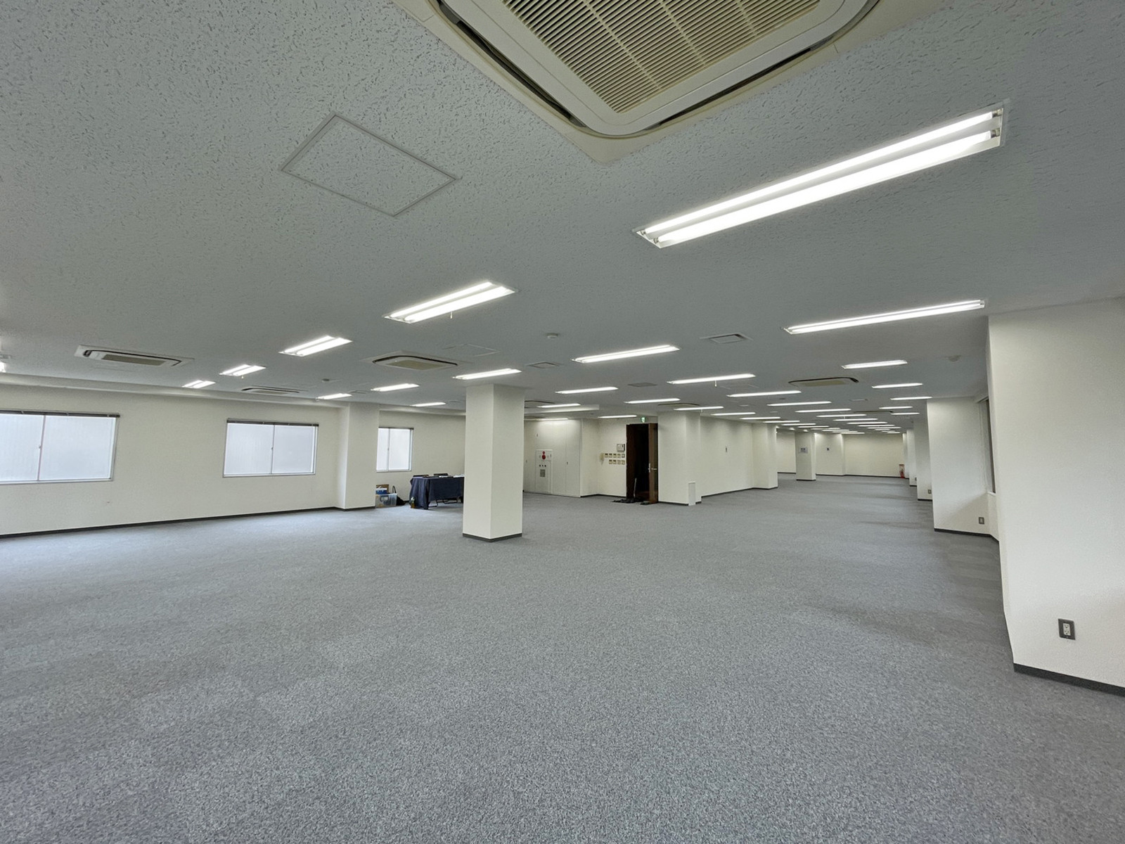 オフィス室内参考画像(2階・約100坪)