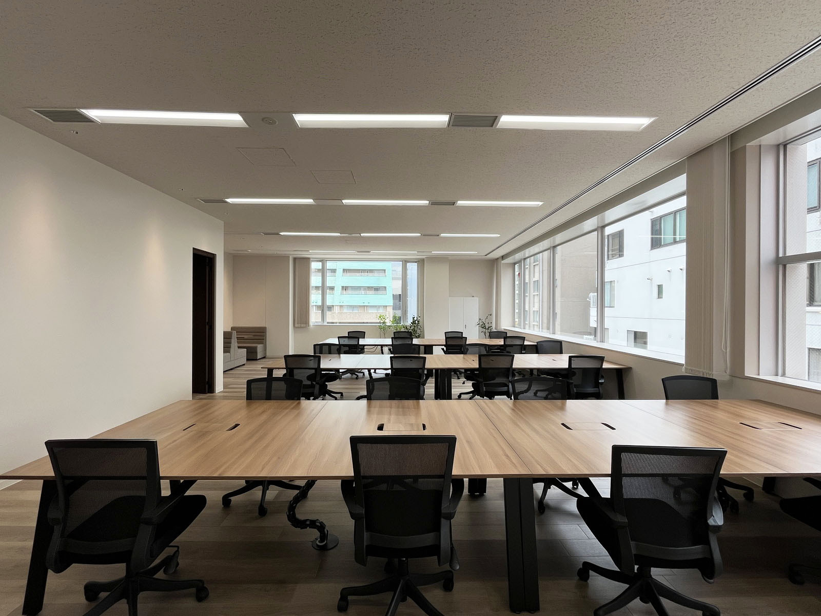 セットアップオフィス(4階・約51坪)