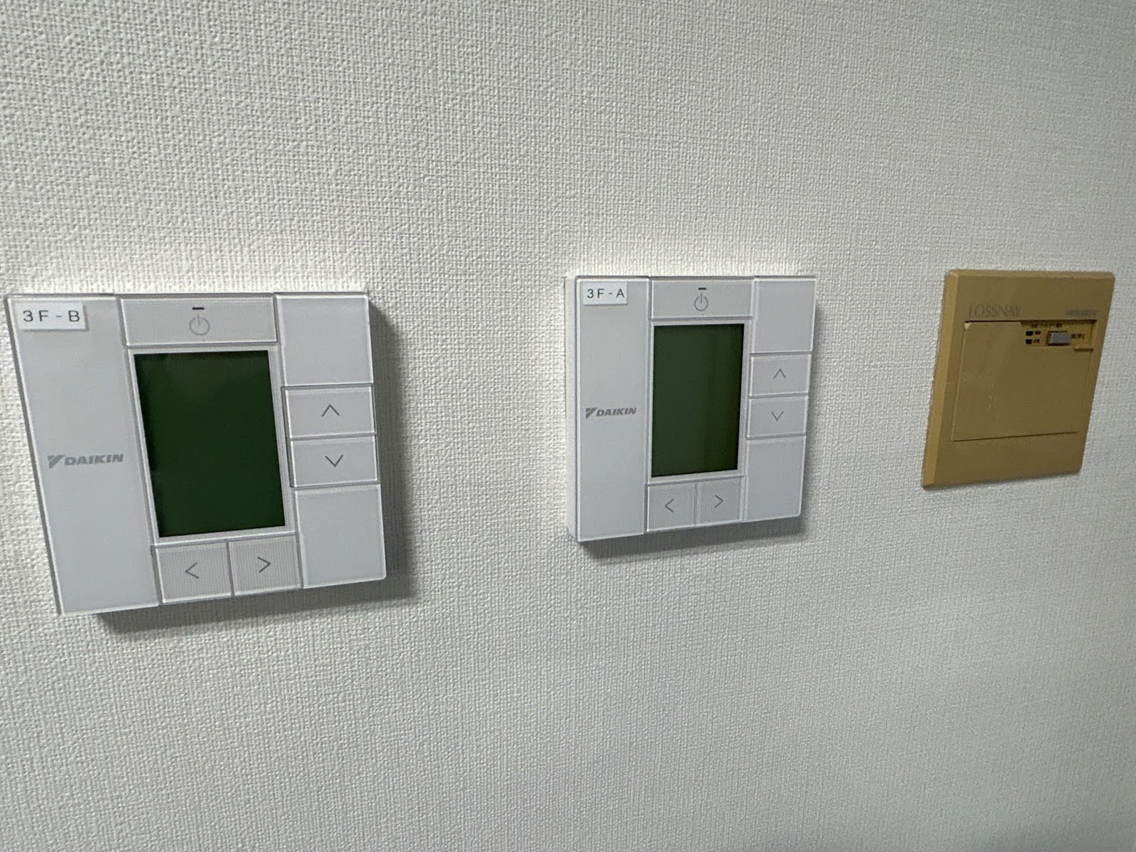 スイッチ類