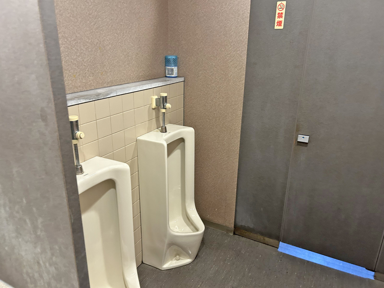 男性用トイレ