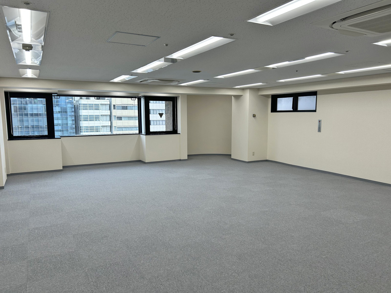 オフィス室内参考画像(9階・約24坪)
