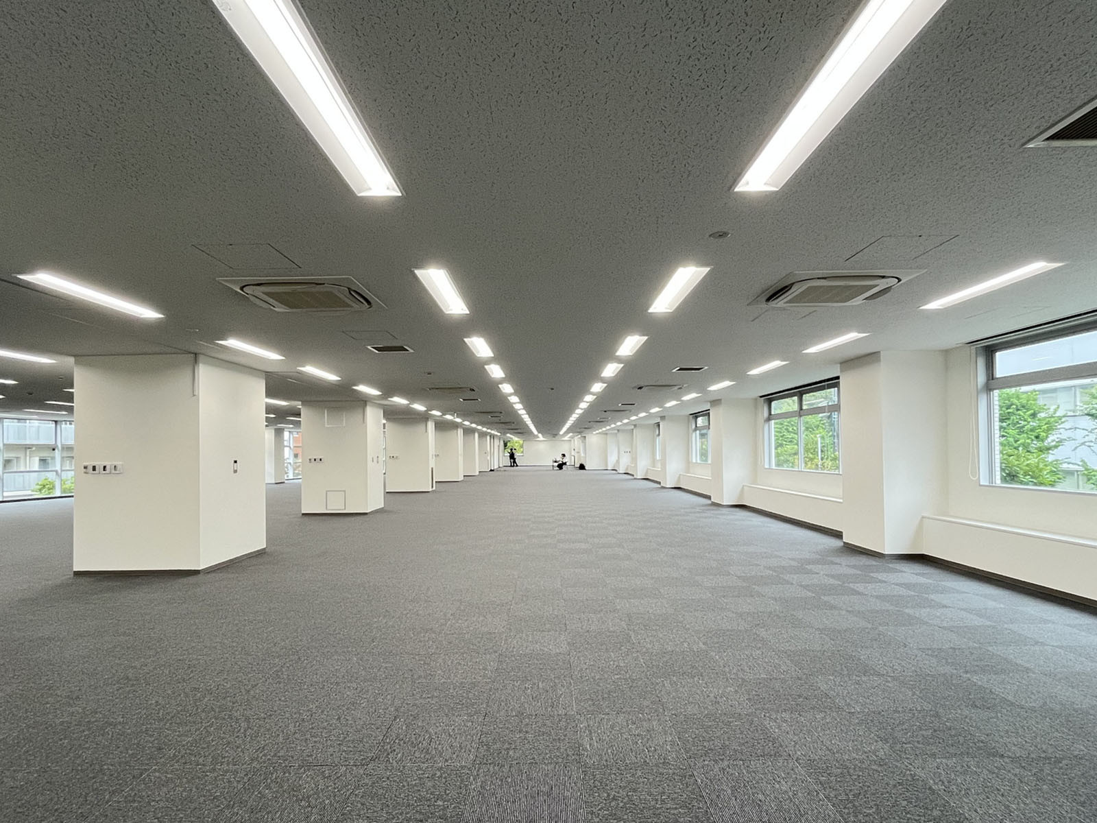 オフィス室内参考画像(2階・約340坪)